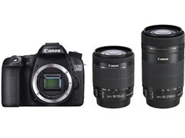 カメラキャノン　EOS70D ダブルズームキット
