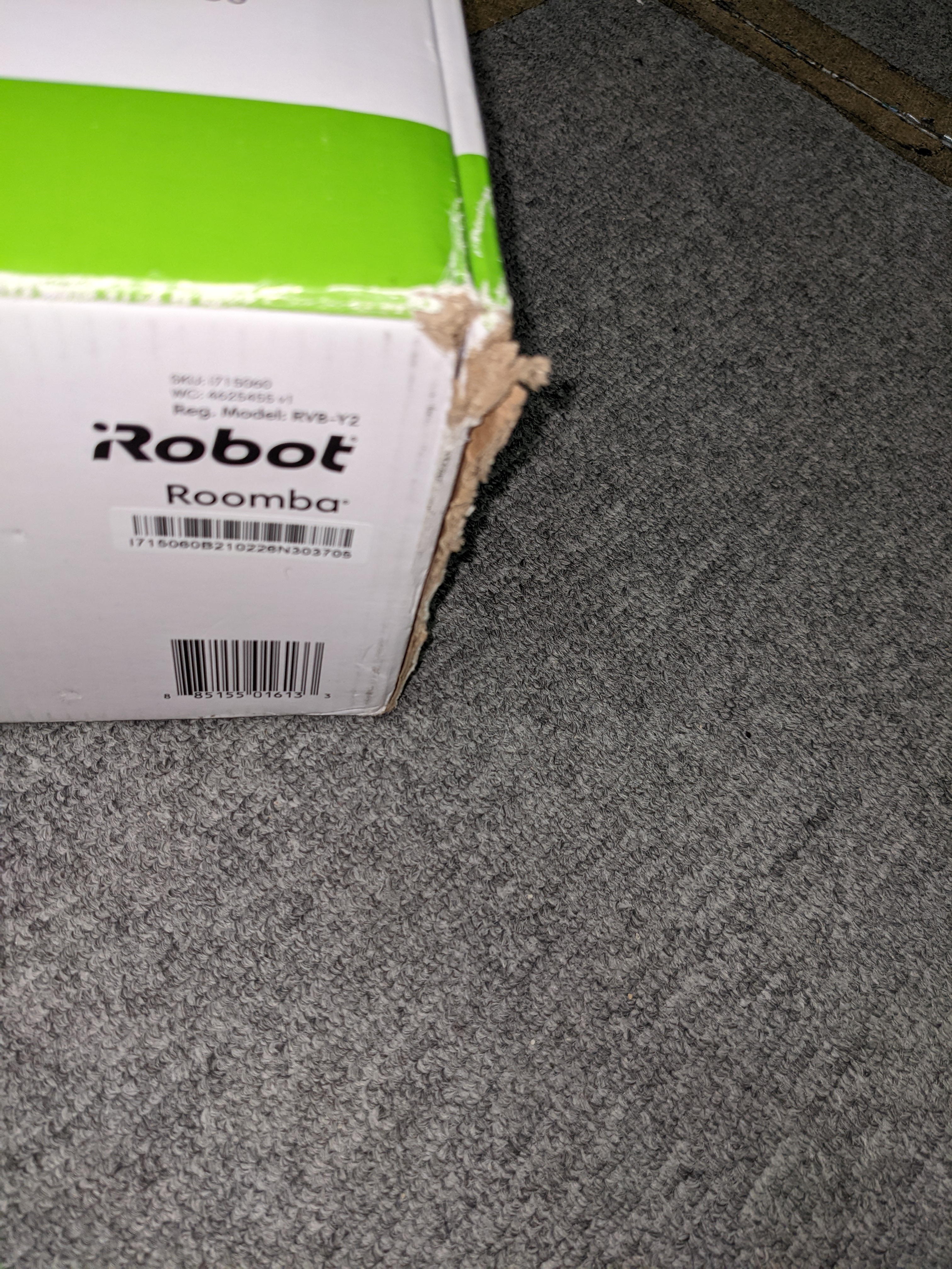 送料無料　アイロボット iRobot ルンバi7 i715060